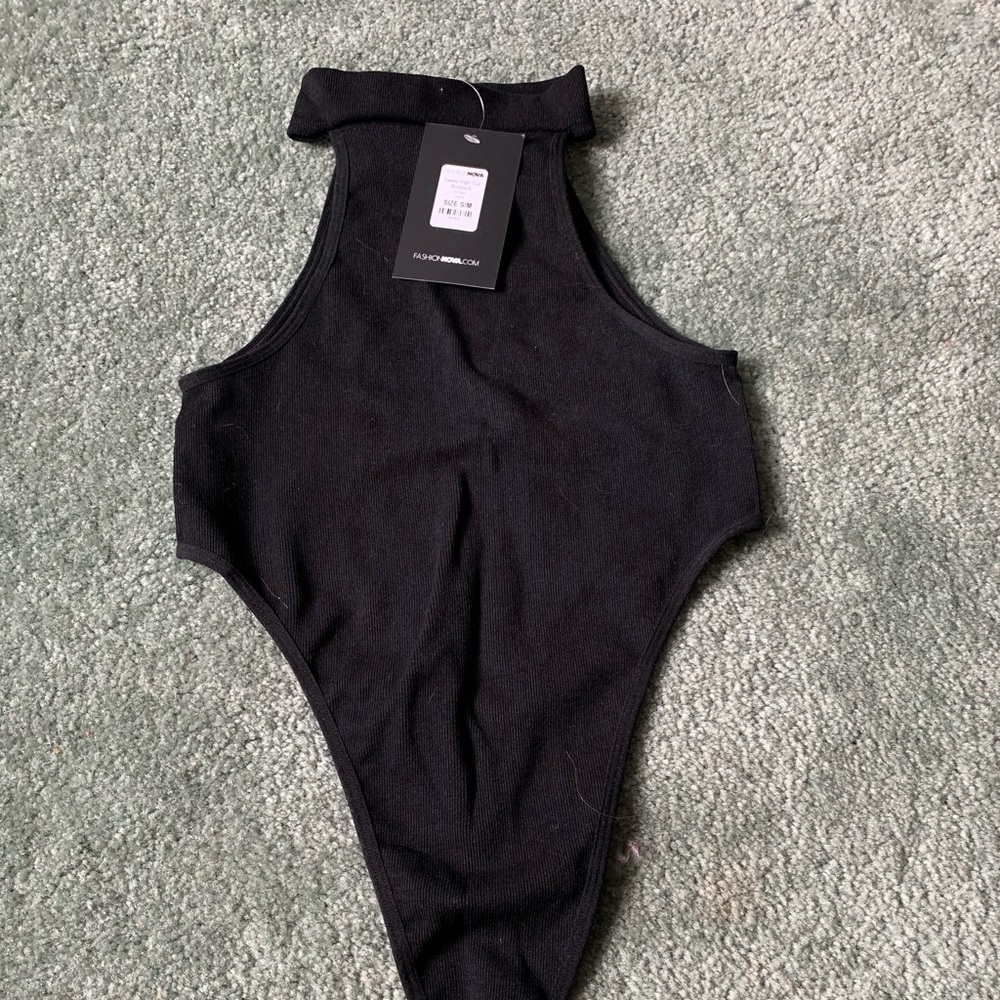 never worn fashion nova bodysuit